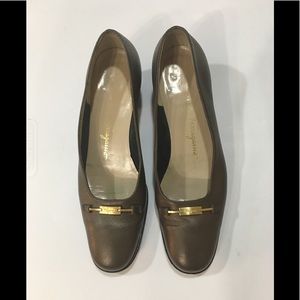 Salvatore Ferragamo Pewter 1” Pumps Size 61/2B